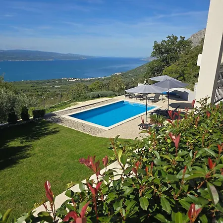 Adria Horizon Vila Bast