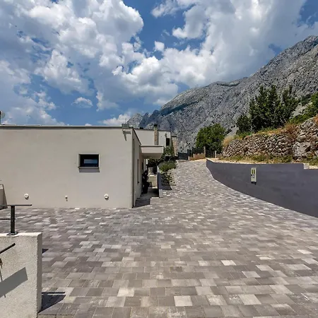 Villa Alta Vista Bast